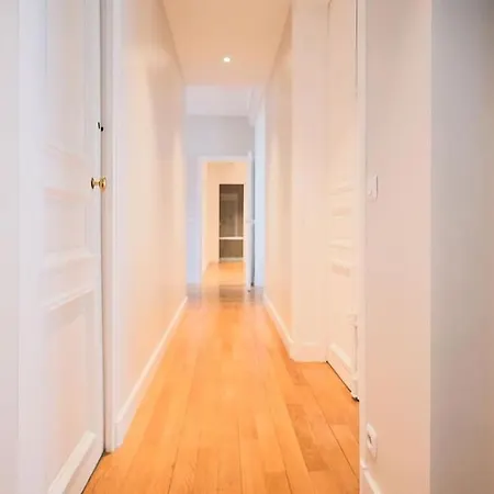 Apartamento Champs-elysees, Avenue Montaigne Paris
