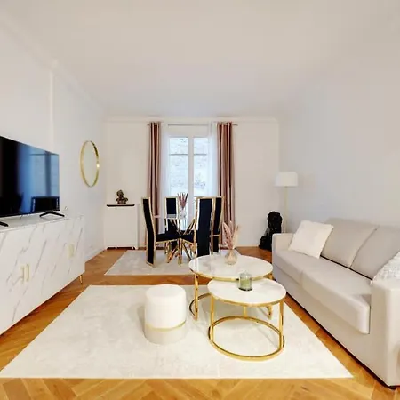 Luxury View On Arc Of Triumph Apartment *